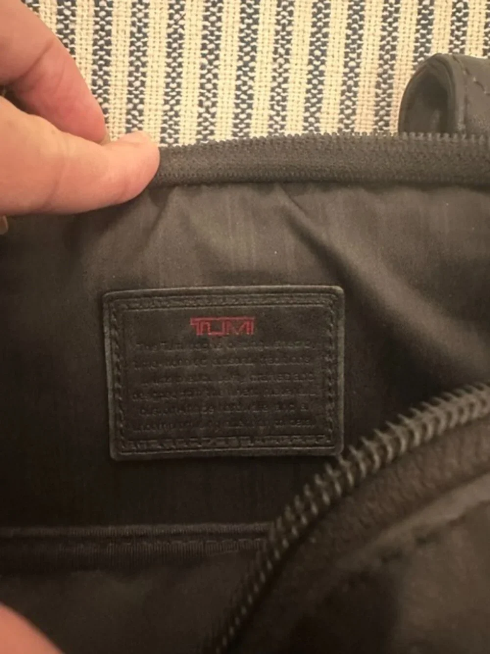 Tumi roomy functionality